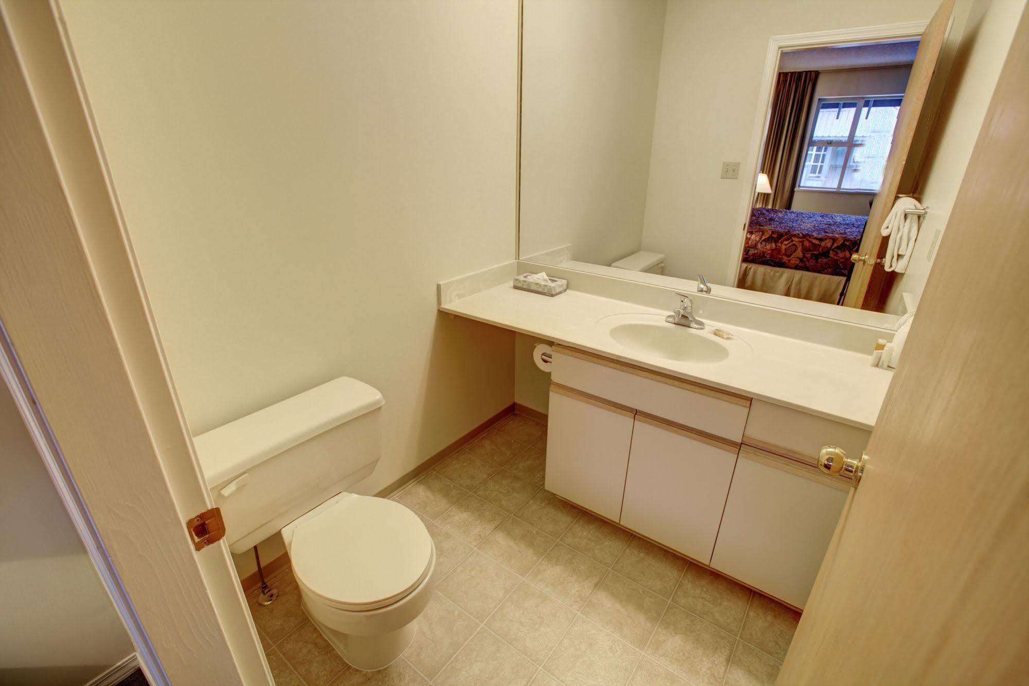 Glacier - Luxury Whistler